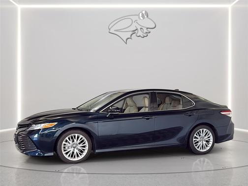 Galactic Aqua Mica 2019 Toyota Camry XLE