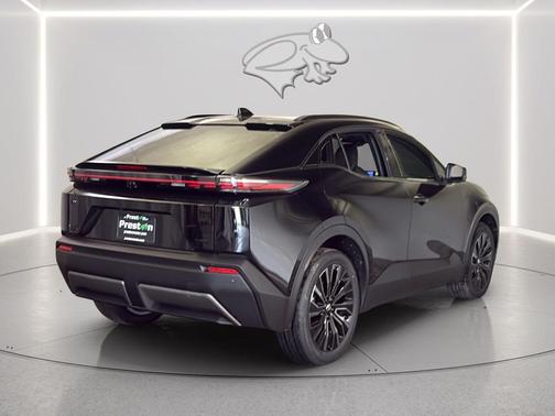 Midnight Black Metallic 2026 Toyota C-HR XSE