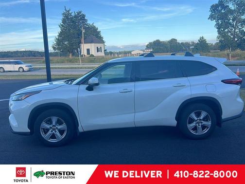 Blizzard Pearl 2020 Toyota Highlander LE