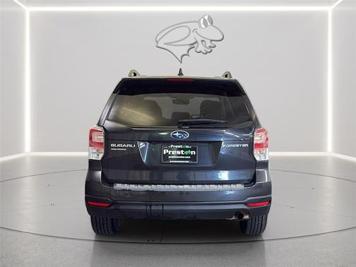 Dark Gray Metallic 2018 Subaru Forester 2.5i Premium