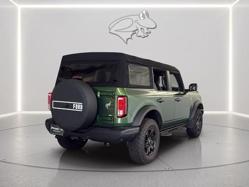 Eruption Green Metallic 2025 Ford Bronco Big Bend