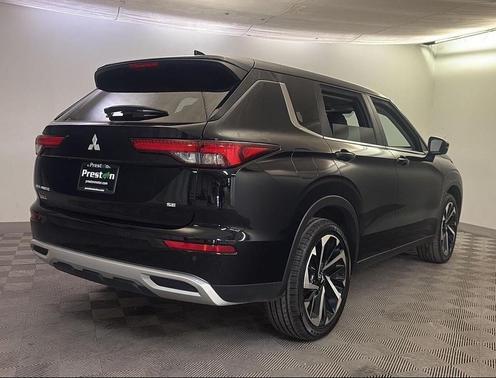 2024 Mitsubishi Outlander SE Black Edition S-AWC