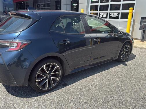 Galactic Aqua Mica 2021 Toyota Corolla XSE