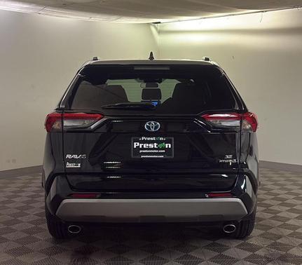 2024 Toyota RAV4 Hybrid SE