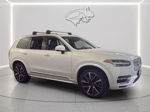 . 2022 Volvo XC90 Recharge Plug-In Hybrid T8 Inscription Expression 7 Passenger