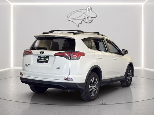 Super White 2017 Toyota RAV4 LE