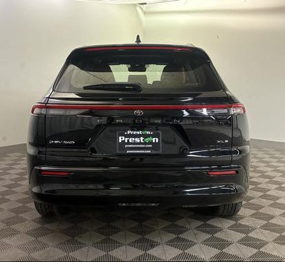 2025 Toyota Crown Signia XLE