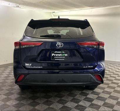 2022 Toyota Highlander XLE