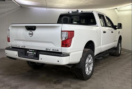 2024 Nissan Titan XD SV
