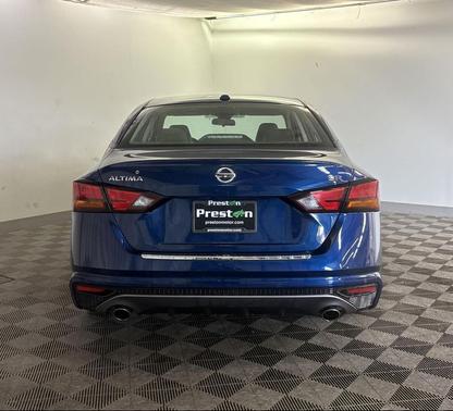 Deep Blue Pearl 2020 Nissan Altima SR FWD