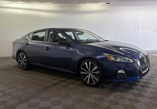 Deep Blue Pearl 2020 Nissan Altima SR FWD