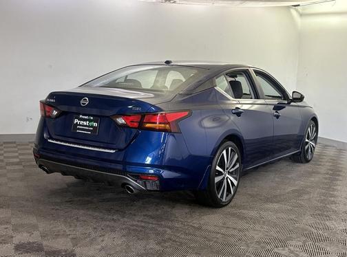 Deep Blue Pearl 2020 Nissan Altima SR FWD