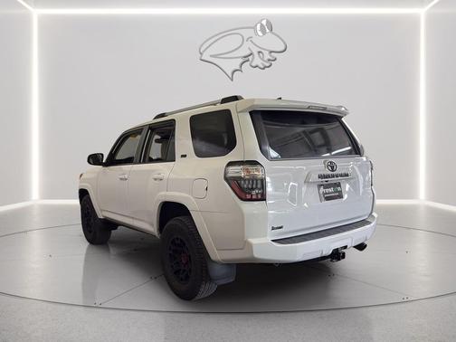 Ice Cap 2024 Toyota 4Runner SR5 Premium