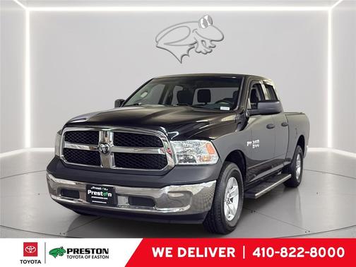 Brilliant Black Crystal Pearl 2017 RAM 1500 ST