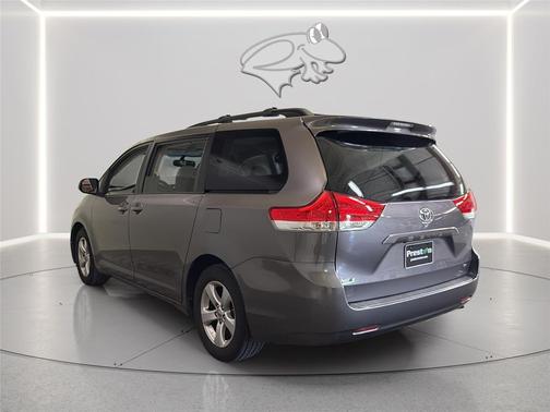 Predawn Gray Mica 2014 Toyota Sienna LE