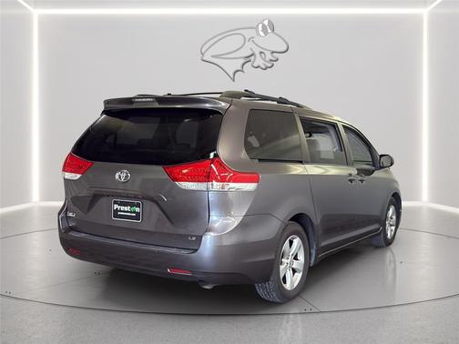 Predawn Gray Mica 2014 Toyota Sienna LE