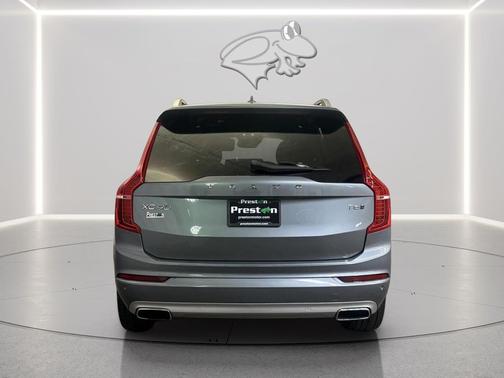 2019 Volvo XC90 T6 Momentum