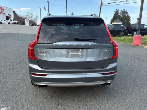2019 Volvo XC90 T6 Momentum