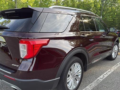 JEWEL RED MET TINTED CC 2022 Ford Explorer Limited