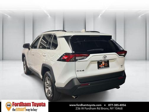 Ice Cap 2025 Toyota RAV4 XLE