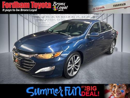 2022 Chevrolet Malibu FWD LT