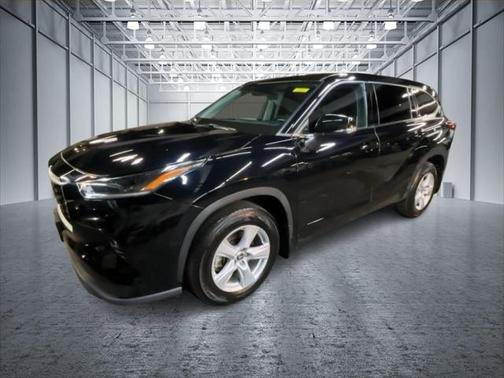 2021 Toyota Highlander LE