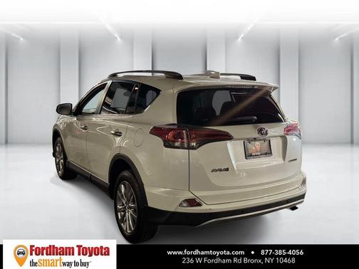 Blizzard Pearl 2018 Toyota RAV4 Limited