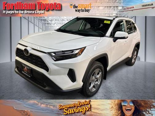 2023 Toyota RAV4 XLE