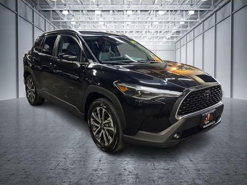 2024 Toyota Corolla Cross XLE