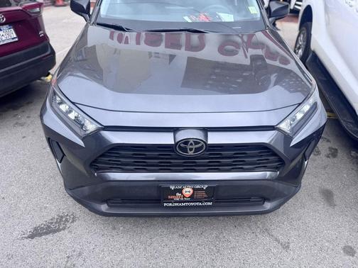 Magnetic Gray Metallic 2019 Toyota RAV4 LE