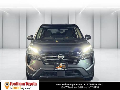 BLACK 2025 Nissan Rogue SV