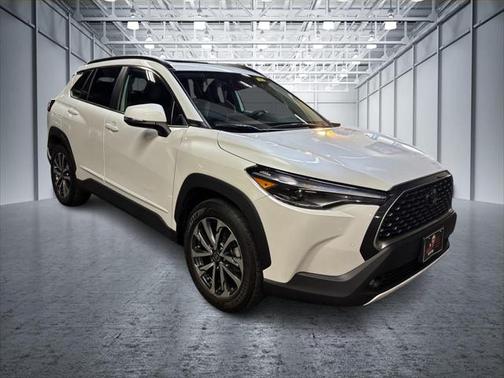 2022 Toyota Corolla Cross XLE