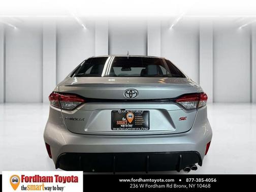 Classic Silver Metallic 2025 Toyota Corolla SE