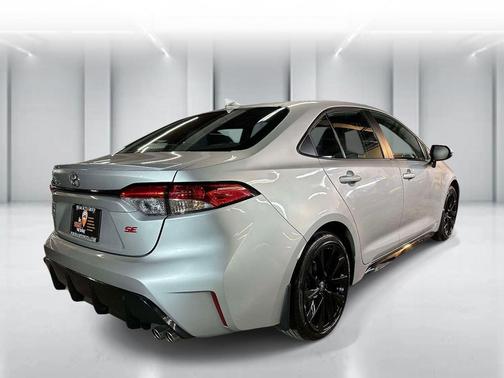 Classic Silver Metallic 2025 Toyota Corolla SE