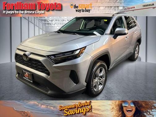 2022 Toyota RAV4 XLE