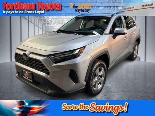 2022 Toyota RAV4 XLE