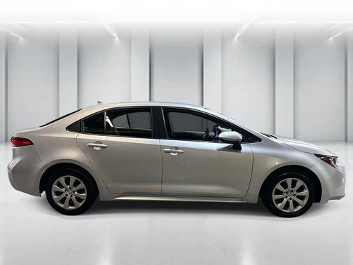 Classic Silver Metallic 2023 Toyota Corolla LE