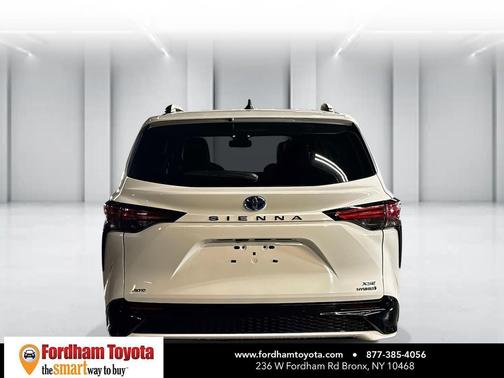 2024 Toyota Sienna XSE 7 Passenger