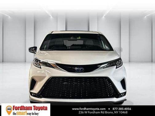 2024 Toyota Sienna XSE 7 Passenger