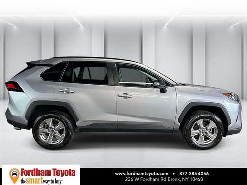 2022 Toyota RAV4 Hybrid LE