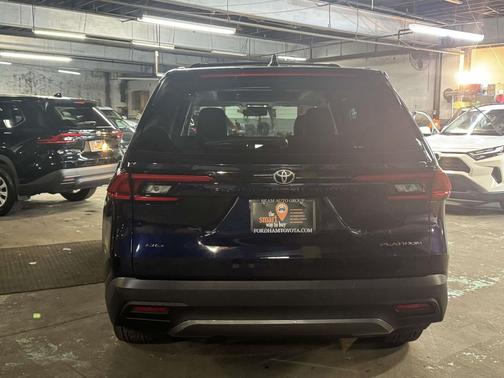 Blueprint 2024 Toyota Grand Highlander Platinum
