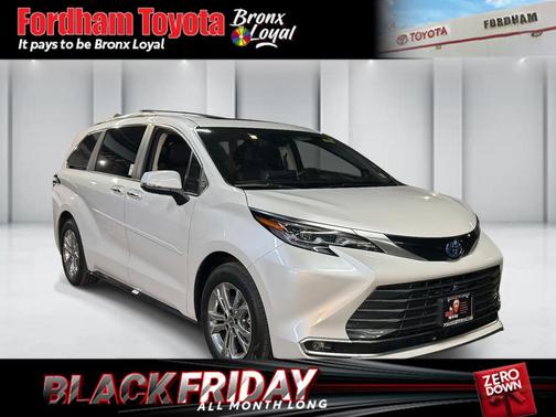 2024 Toyota Sienna Platinum