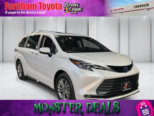 2024 Toyota Sienna Platinum 7 Passenger