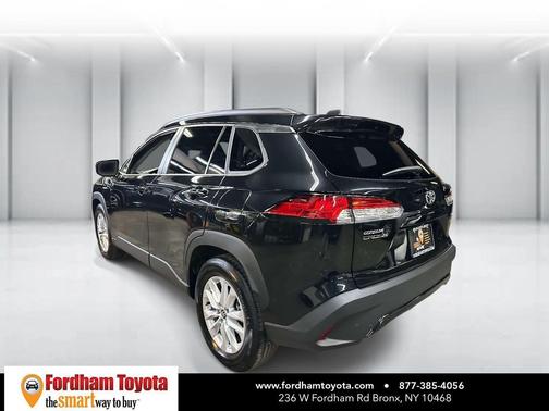 Jet Black 2024 Toyota Corolla Cross LE