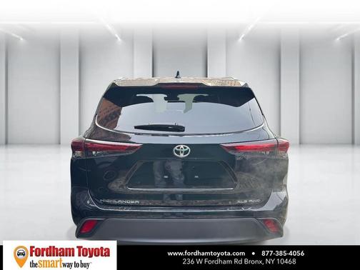 2025 Toyota Highlander XLE