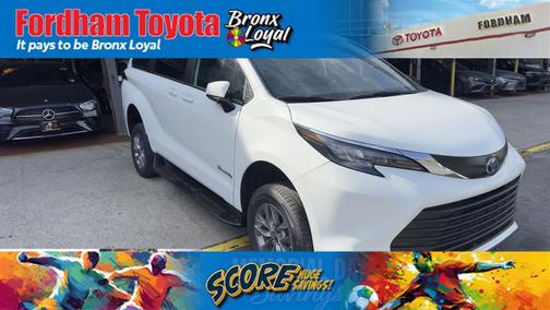 Ice Cap 2026 Toyota Sienna LE