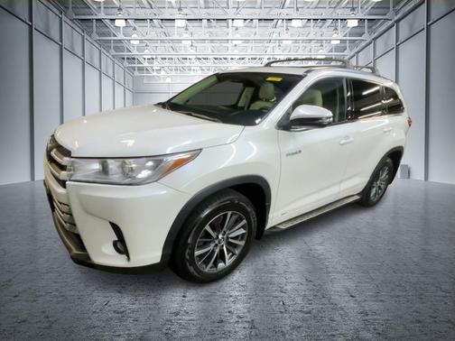 2017 Toyota Highlander Hybrid XLE