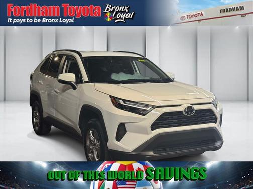 Ice Cap 2025 Toyota RAV4 XLE
