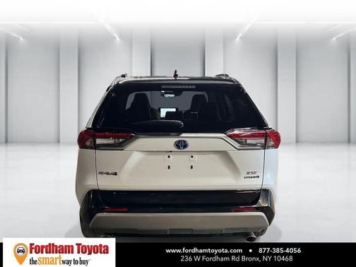 2024 Toyota RAV4 Hybrid SE