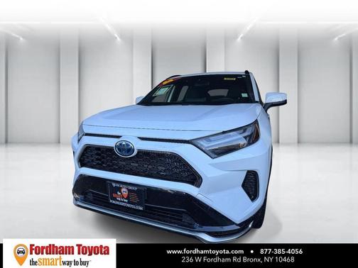 2024 Toyota RAV4 Prime SE